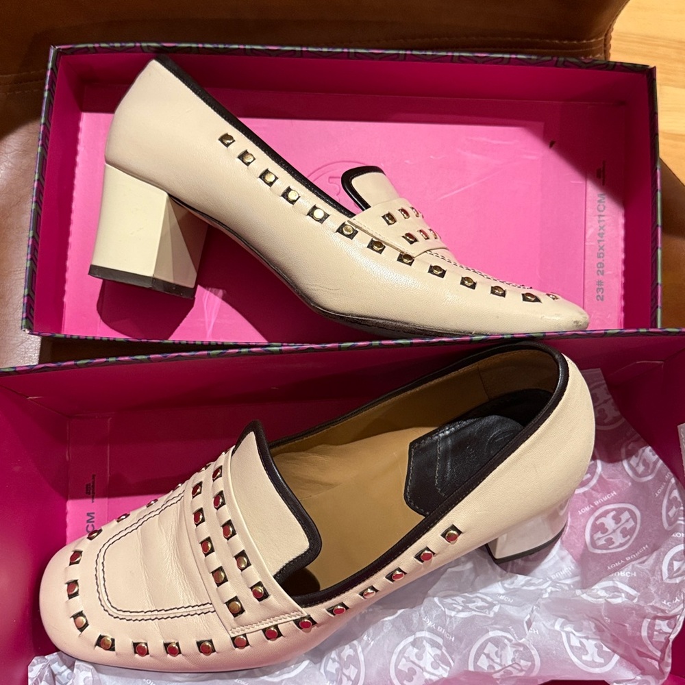 Tory Burch Studded Leather Classic 55mm block  Heel 8.5